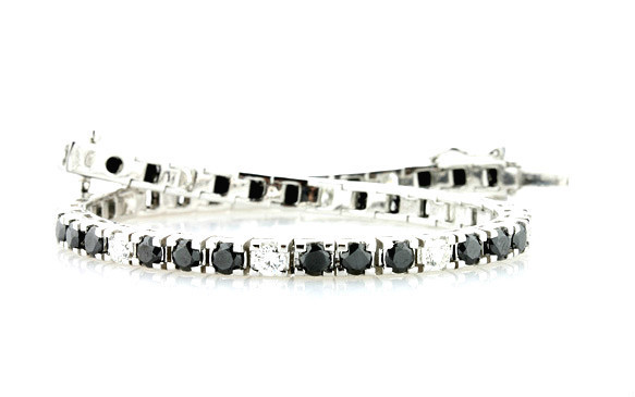 Black and White Diamond Eternity Bracelet 4.70TCW