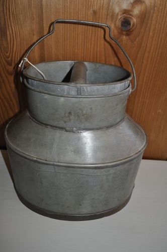GALVANISED LIVEBATE CARRING CAN