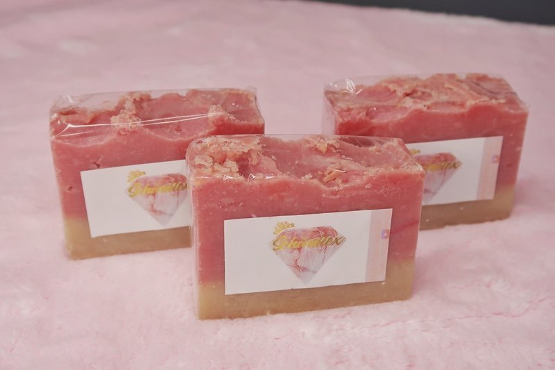 Tomato &amp; Goats Milk Soap