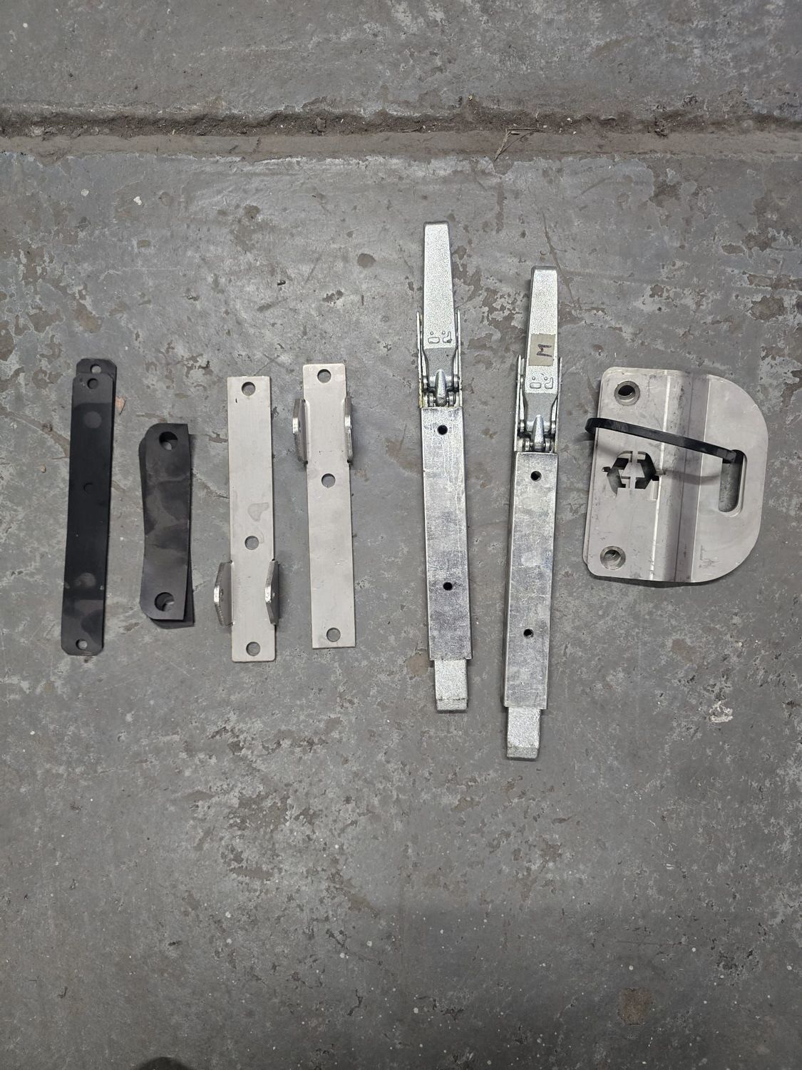 CO.ME.AR Rear Ramp Lock & Bracket Set