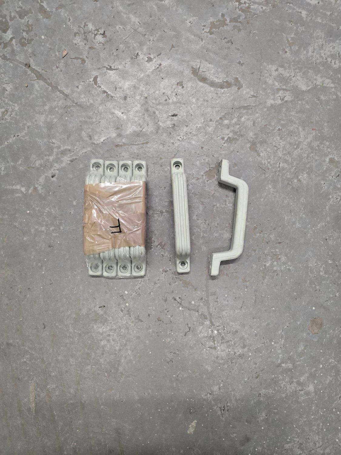 CO.ME.AR Side Door Pull-Up Handles