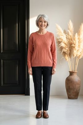 Buzo de hilo otoñal para señora elegante