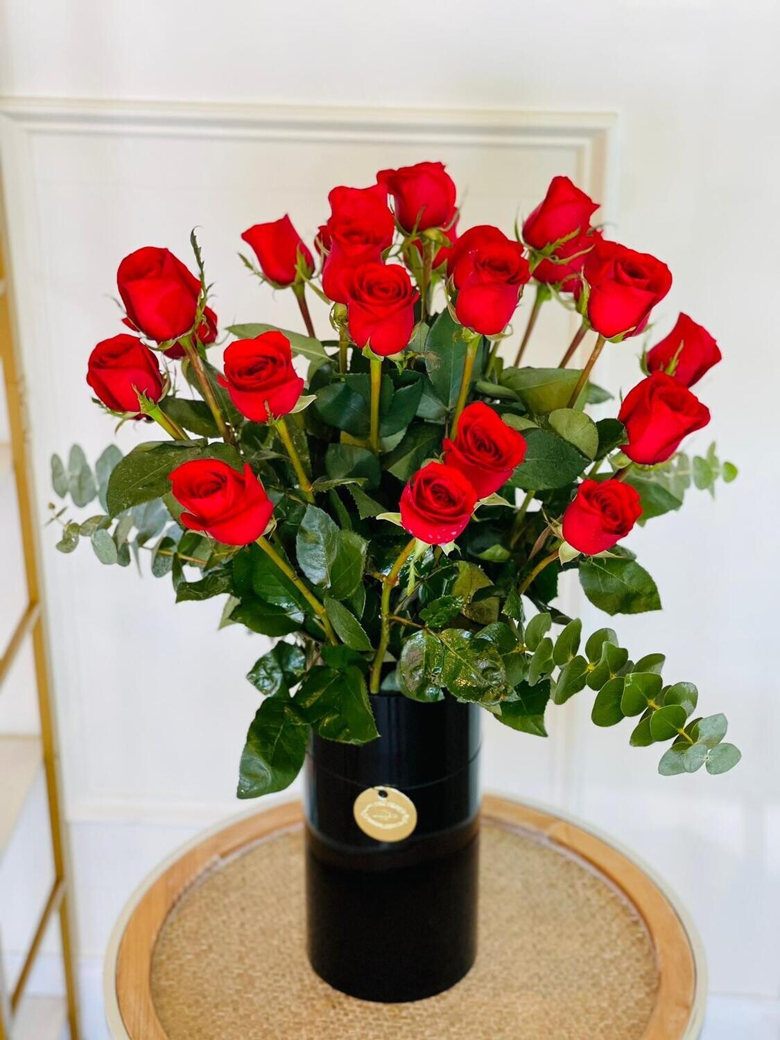 Roses In Signature Vase 24 Roses In Signature Vase 24