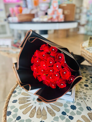 24 Roses Wrapped 💎 24 Roses Wrapped 💎