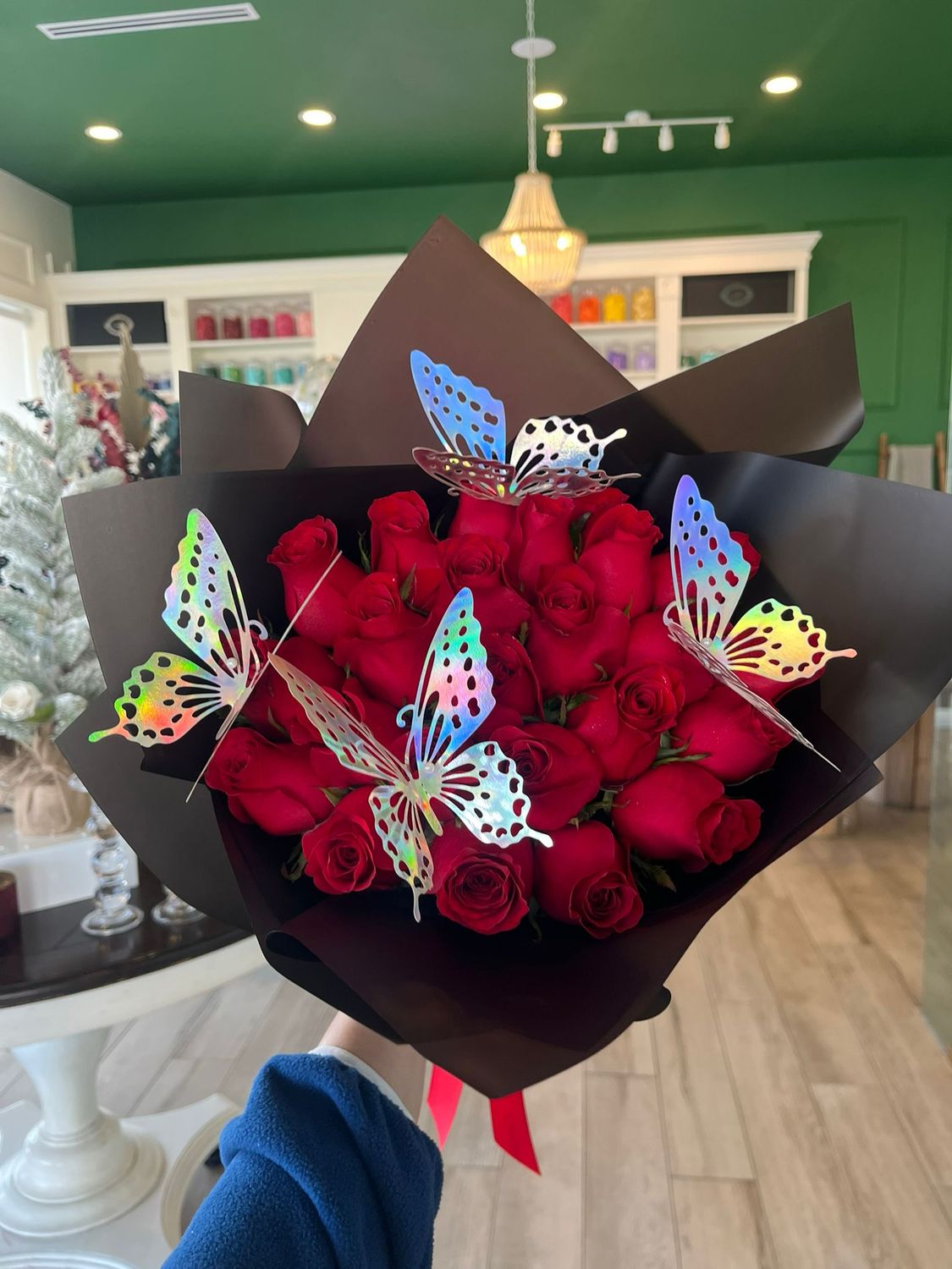24 Roses Wrapped 🦋 24 Roses Wrapped 🦋