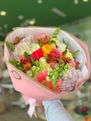 Seasonal Flower Bouquet Seasonal Flower Bouquet