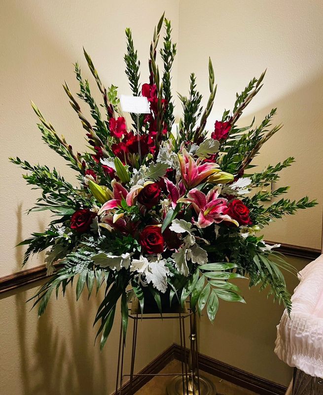 Customized Urn Arrangement
