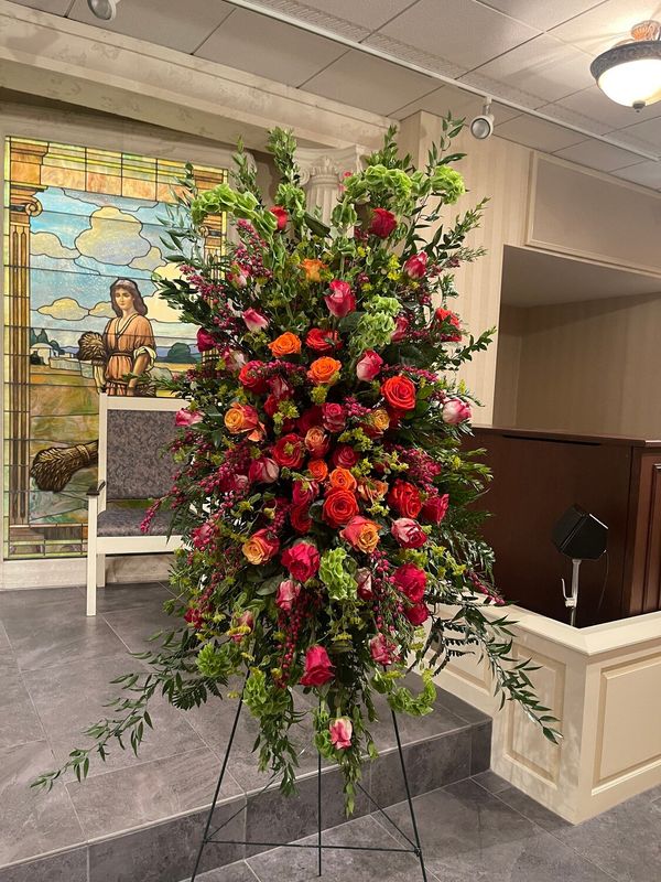 Large standing rose easel