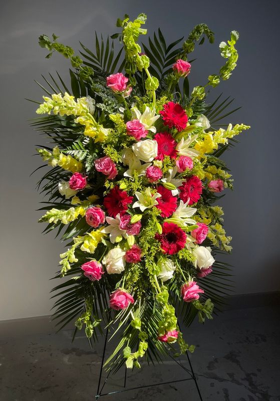 Tribute Standing Easel Spray