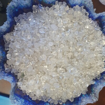 Natural Clear Crystal Quartz chips 100g Large for geode art