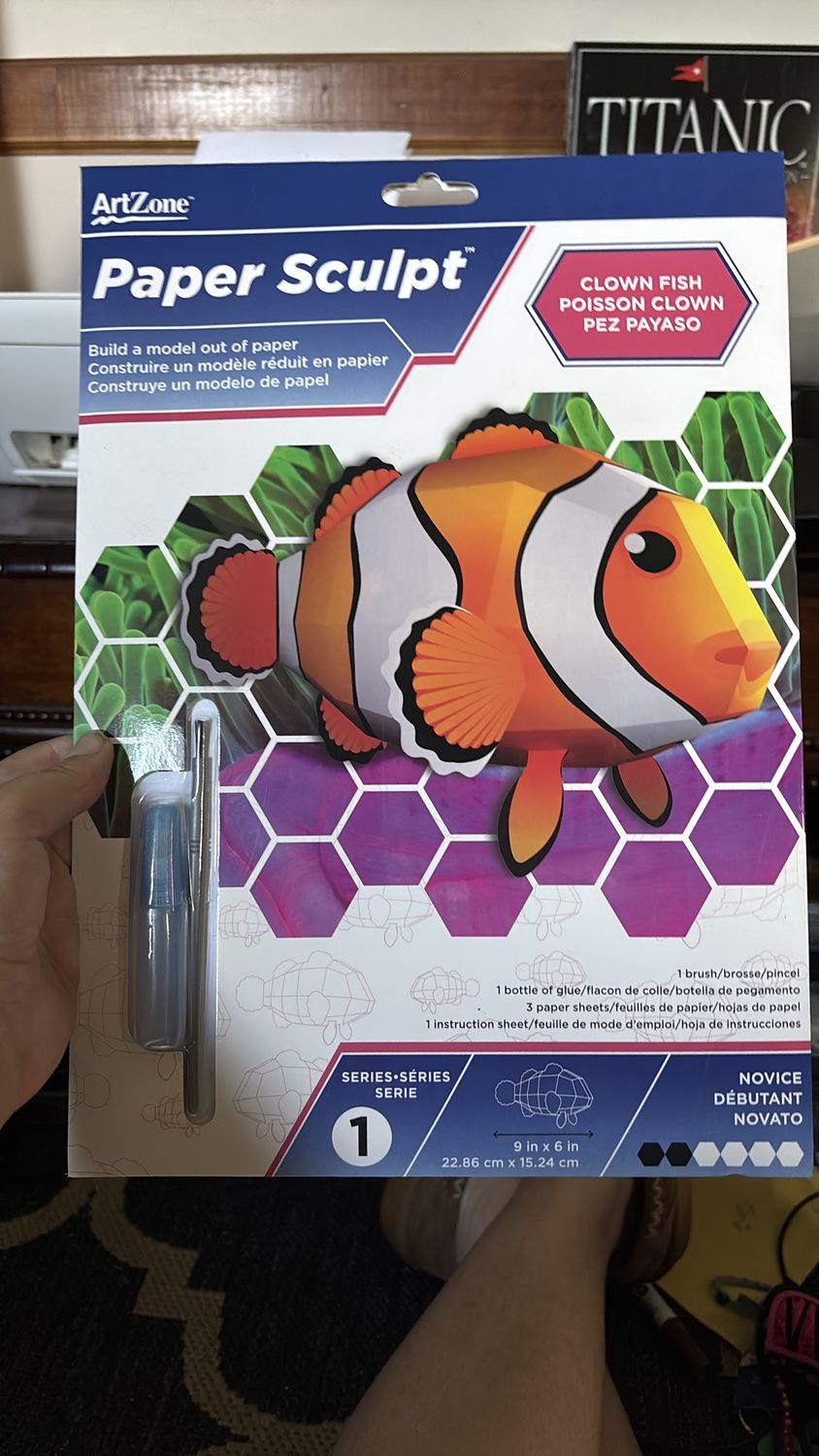 clown fish paper sculped