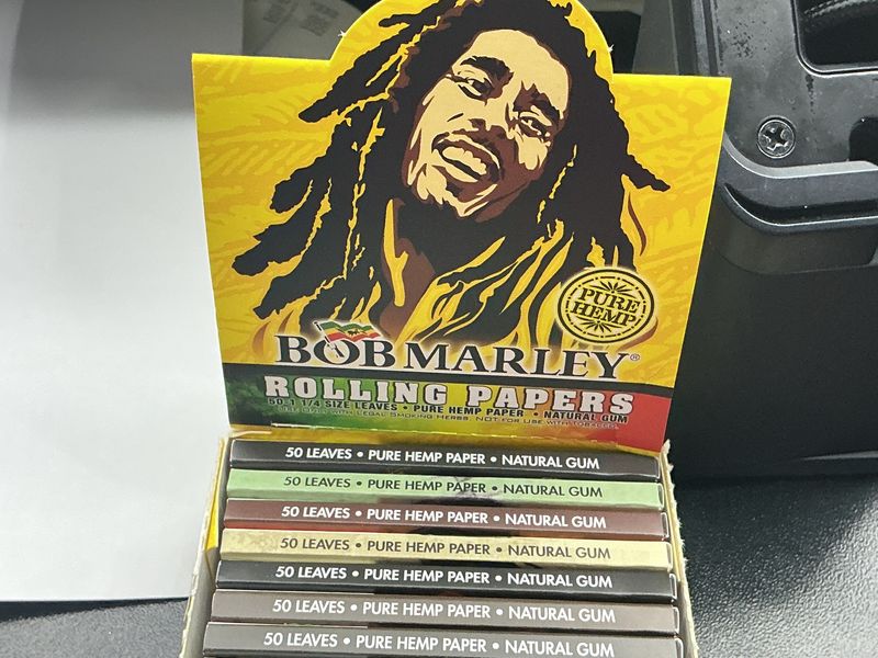 BOB MARLEY ROLLING PAPERS