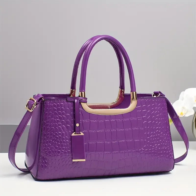 ​Elegant Black Bag with Golden Hardwear n 6 Colors