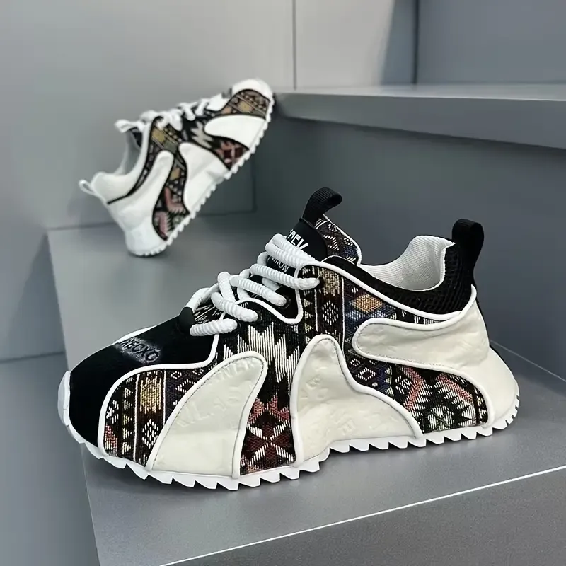 Men's Casual Sports Sneakers Round Toe Design