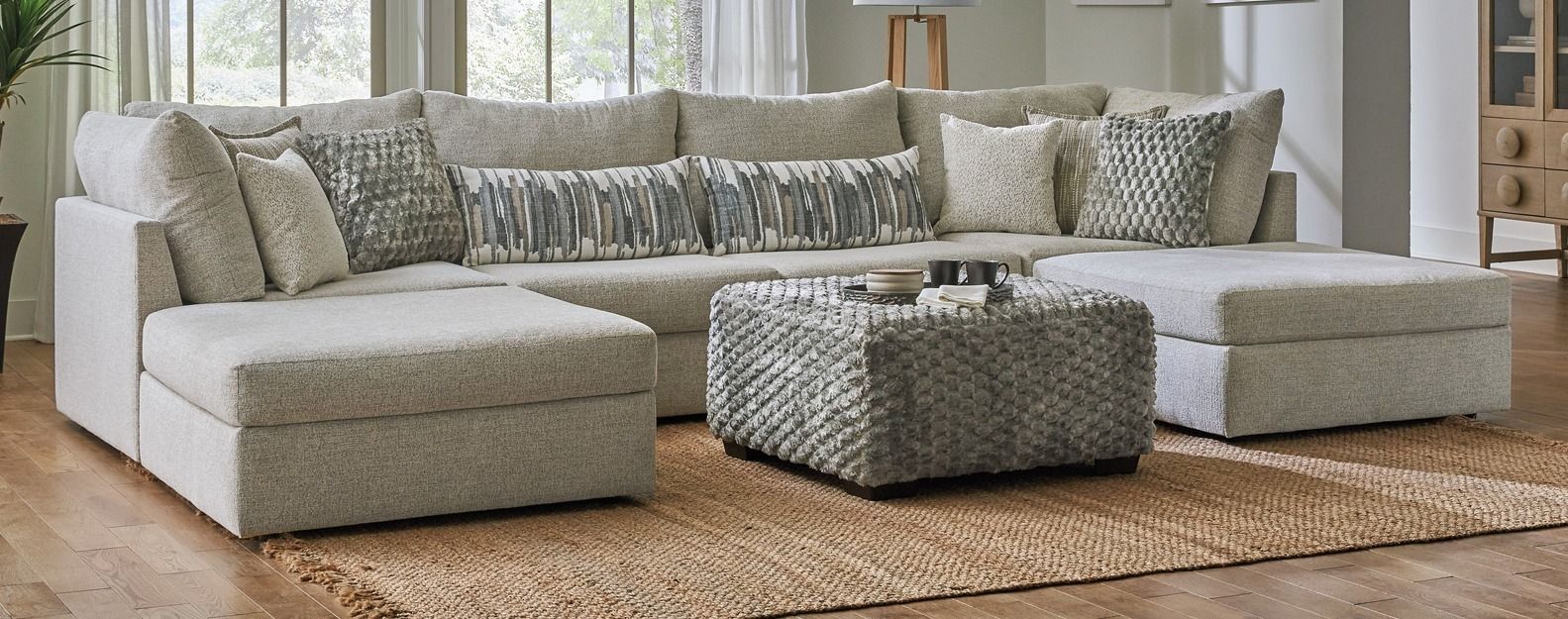 2880 Jamestown ECRU Accent Ottoman