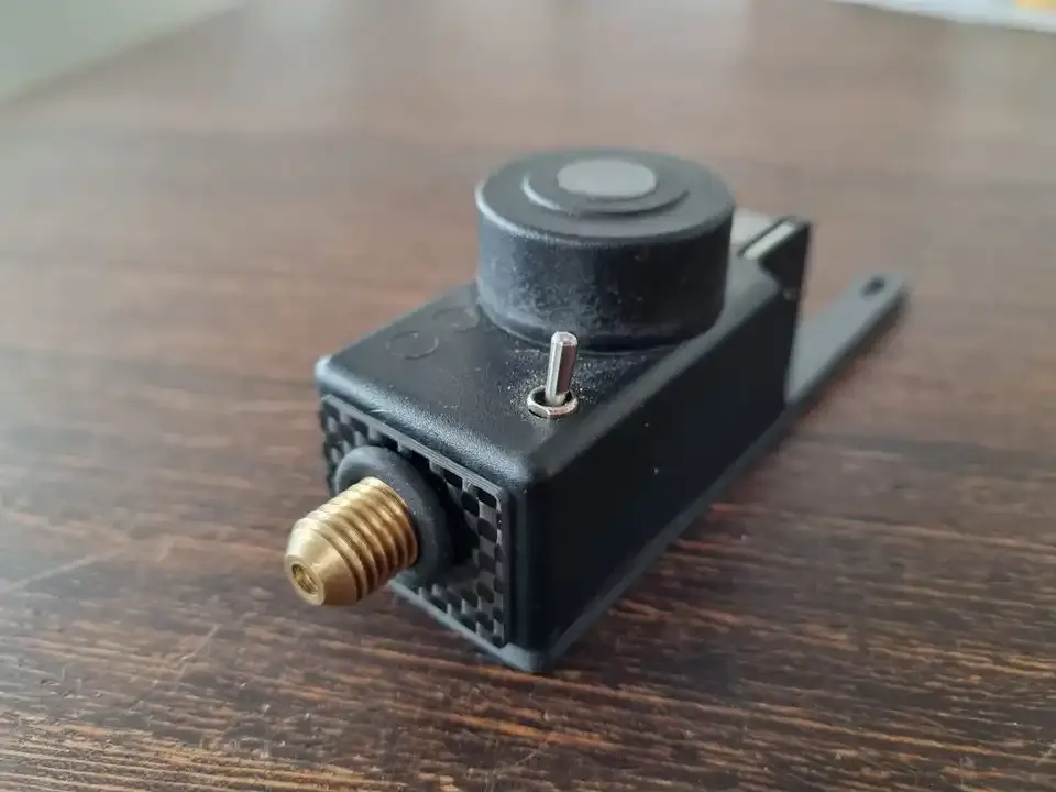 Carbon neville base plate
