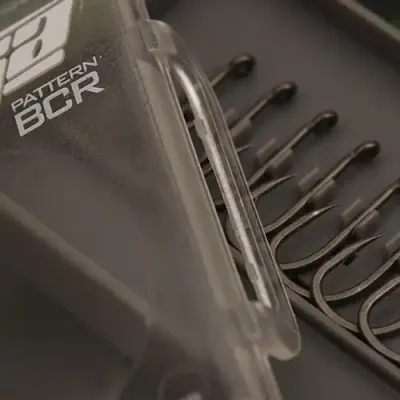 Rigga barbed bcr size 8