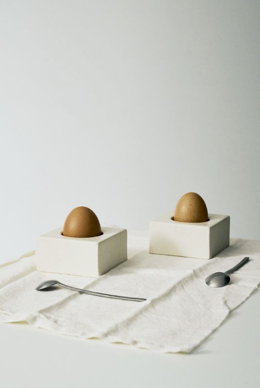 Egg cup stoneware "UOVO" set of 2