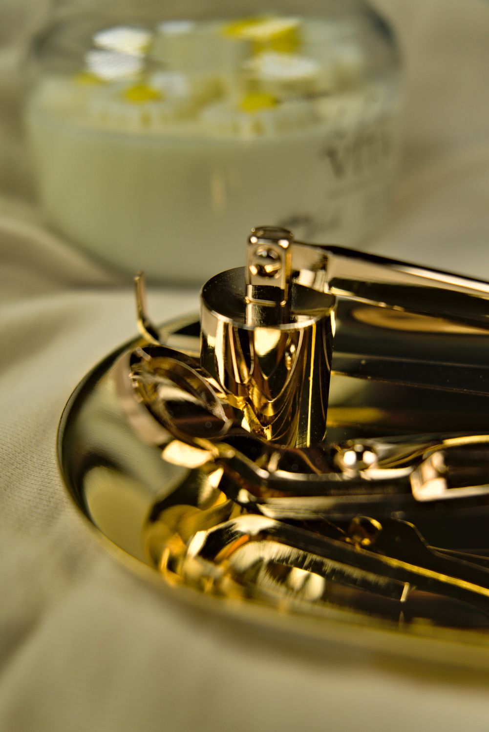 ZESTAW DO PIELĘGNACJI ŚWIEC 4 W 1 ZŁOTY