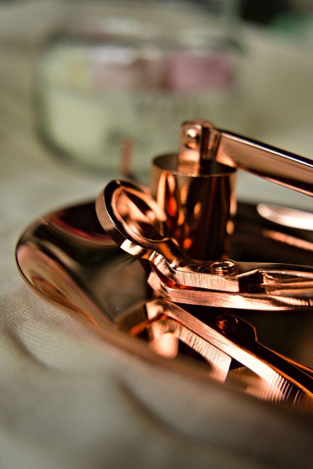 ZESTAW DO PIELĘGNACJI ŚWIEC 4 W 1 RÓŻOWE ZŁOTO