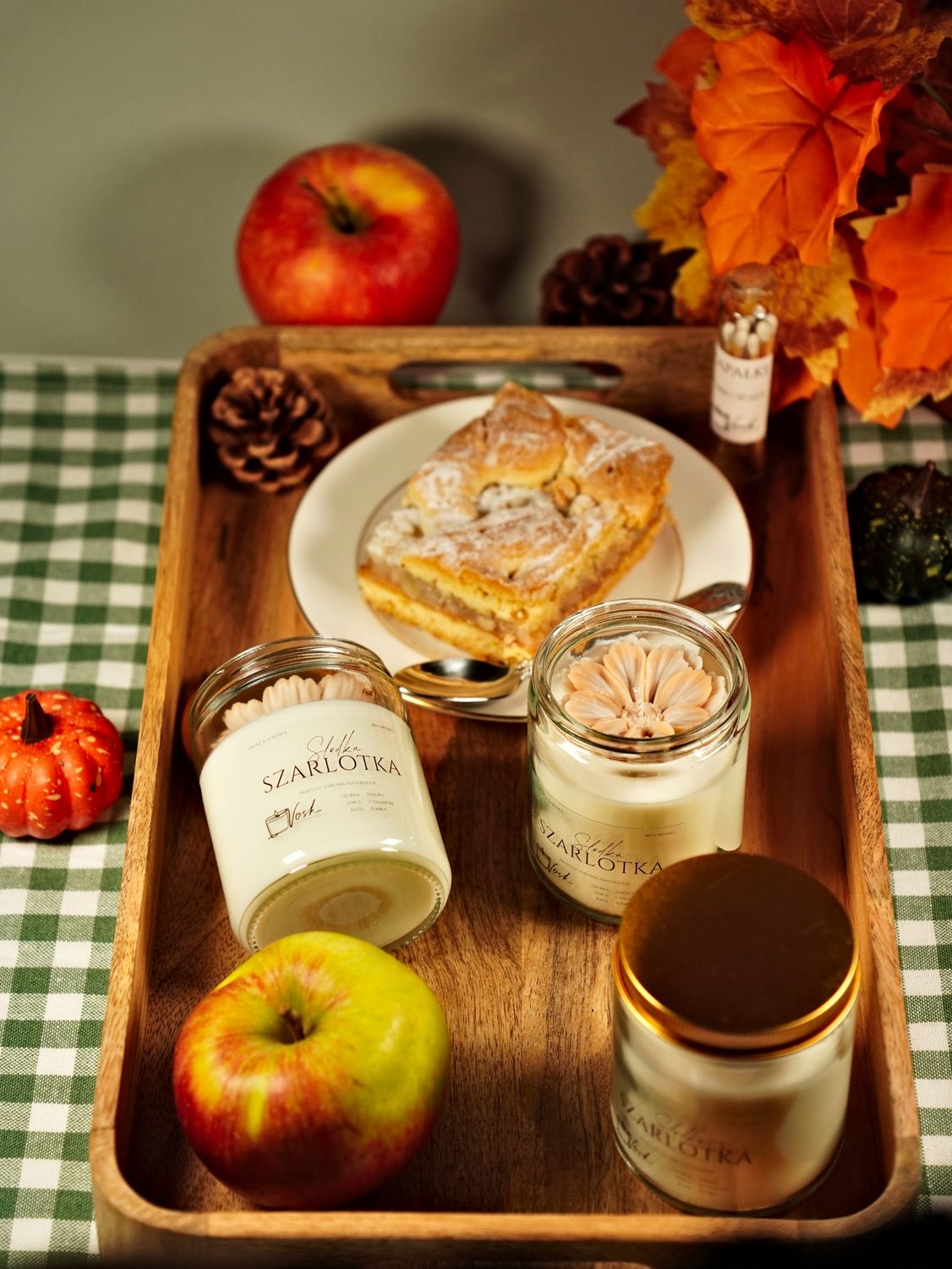 Słodka Szarlotka - świeca sojowa 180 g