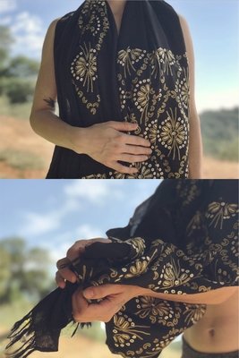 HAND EMBROIDERED STOLES