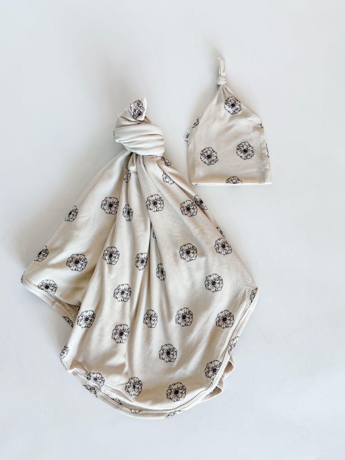 Mila Ribbed Bamboo Swaddle & Hat Set
