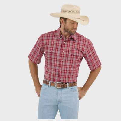 Wrangler Red Plaid Short Sleeve Button Down 112359508