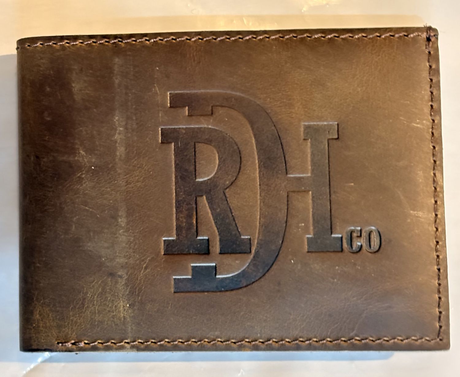 Red Dirt Hat Co Men's Bifold Wallet Distressed Finish 22228881W3