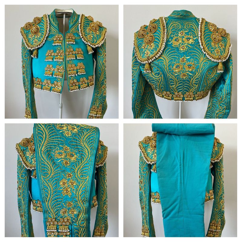 TRAJE DE LUCES TURQUESA Y ORO