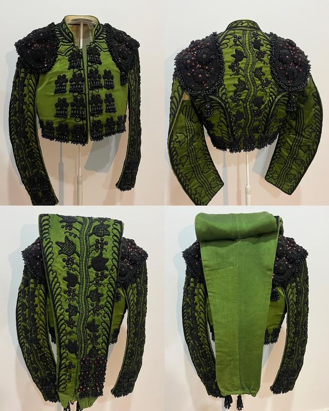 Traje de luces segunda mano verde y azabache