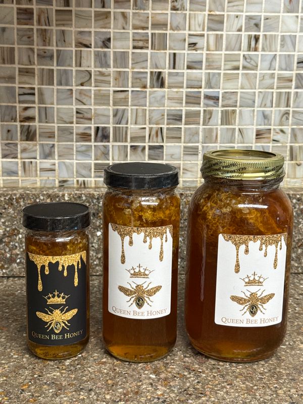 Queen Bee w’ Honeycomb 8 oz