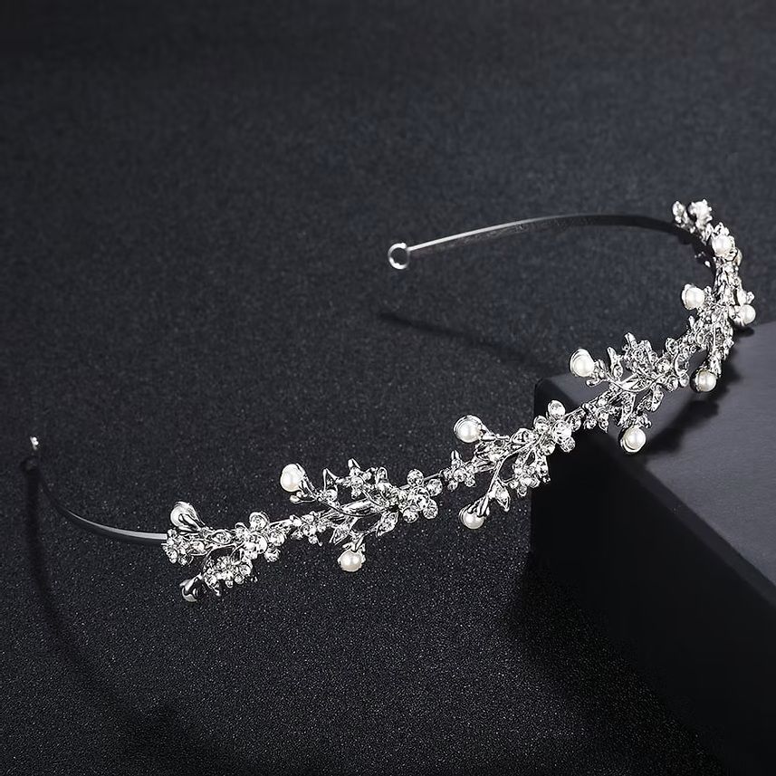 Tiara "Helen" – Elegante tiara voor communie, lentefeest of huwelijk