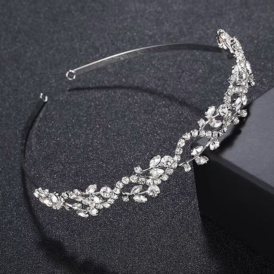 🌸 Pareldiadeem Grace – Elegant haardiadeem voor communie & feest