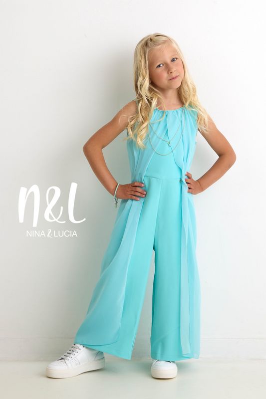 Turquoise feestjumpsuit voor communie of lentefeest – Nina & Lucia Turquoise feestjumpsuit voor communie of lentefeest – Nina & Lucia