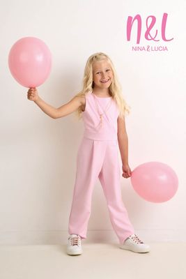 2-delige feestset “Pinky” – blush roze jumpsuit met bijhorend jasje – Nina & Lucia