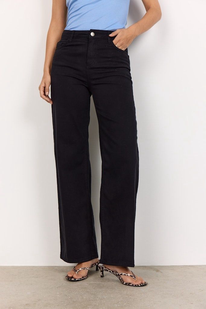 Erna Jeans in Black