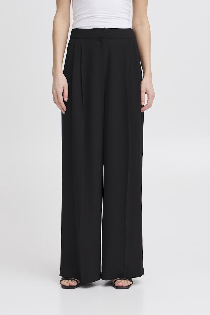 Reya Trousers in Black