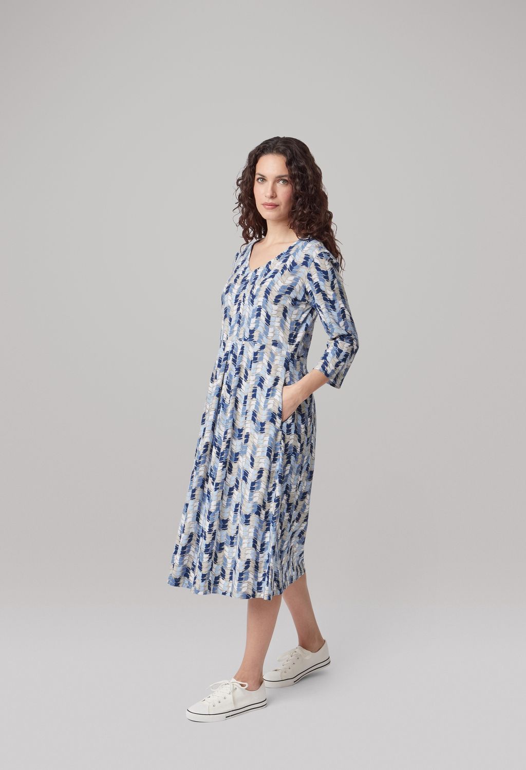 Preston Dress Chevrons Print in Blue Mix