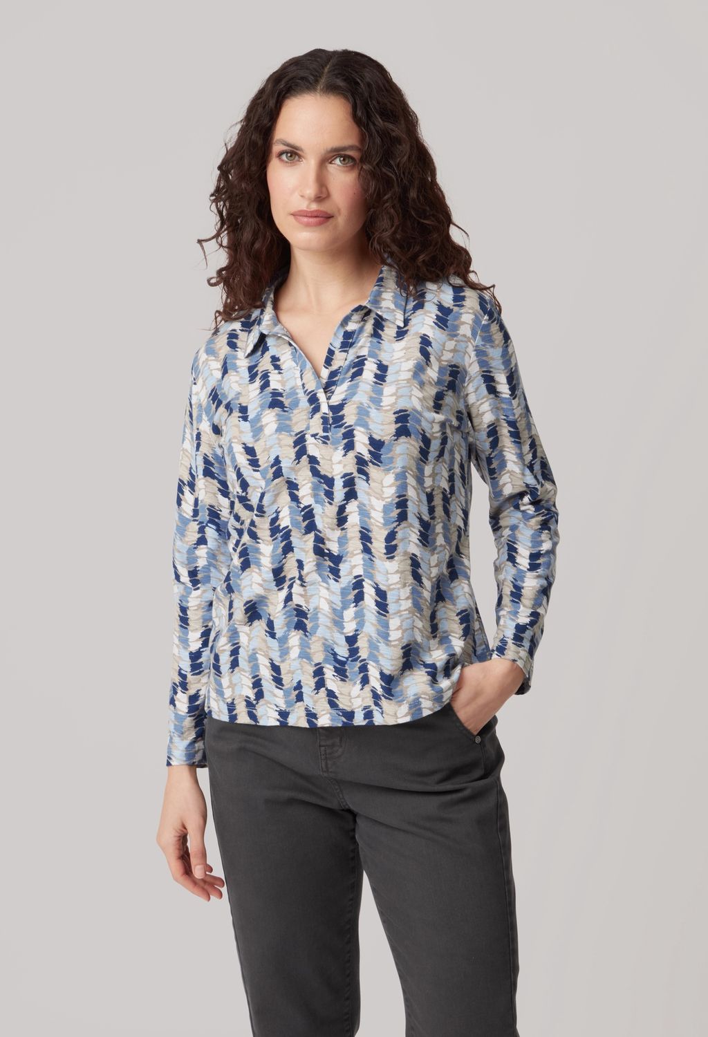 Camden Top Chevrons Print in Blue Mix