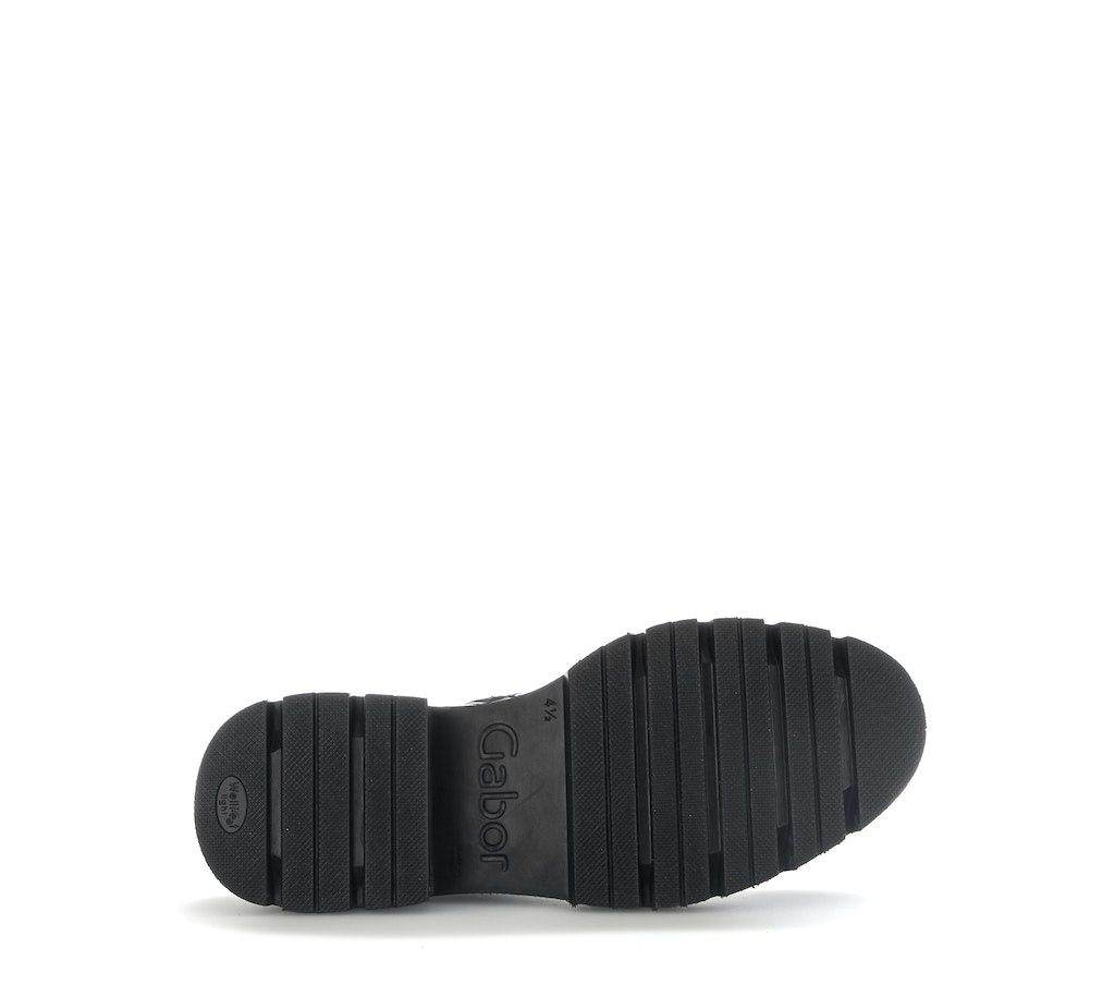 Chelsea Boots with Zipper in Black