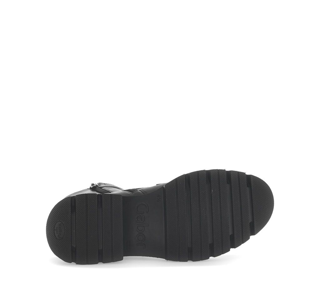 Chelsea Boots with Front Zipper in Black