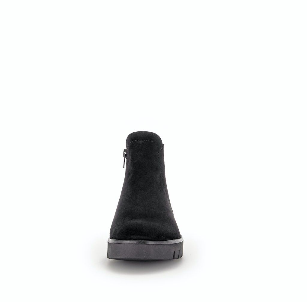 Low Heel Chelsea Boots in Black