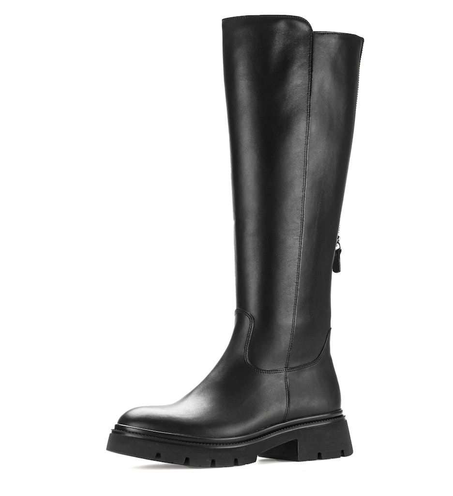 Sporty Boots with Back Zipper in Black