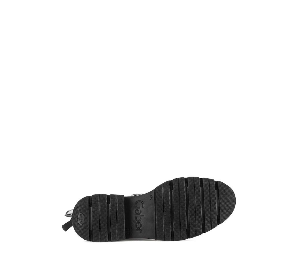 Sporty Boots with Back Zipper in Black