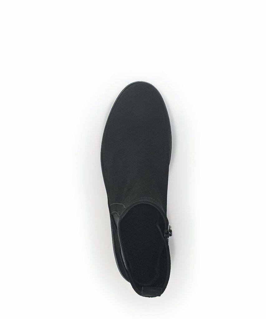 Low Heel Chelsea Boots in Black