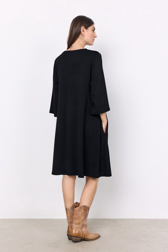 Banu Dress in Black