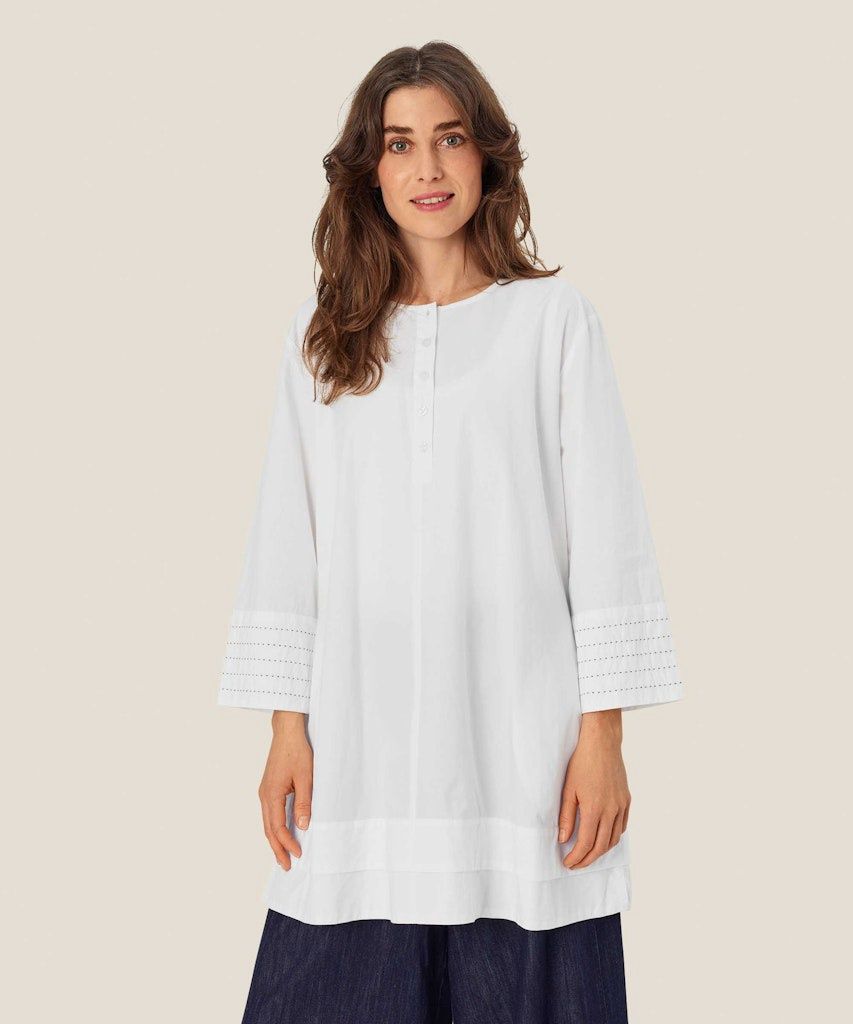 Gisalle 3/4 sleeve Tunic in White
