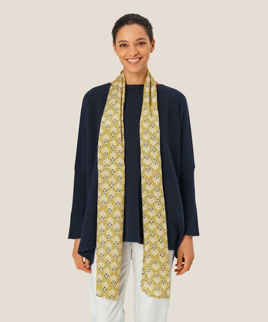 Along Scarf in Burnish Gold