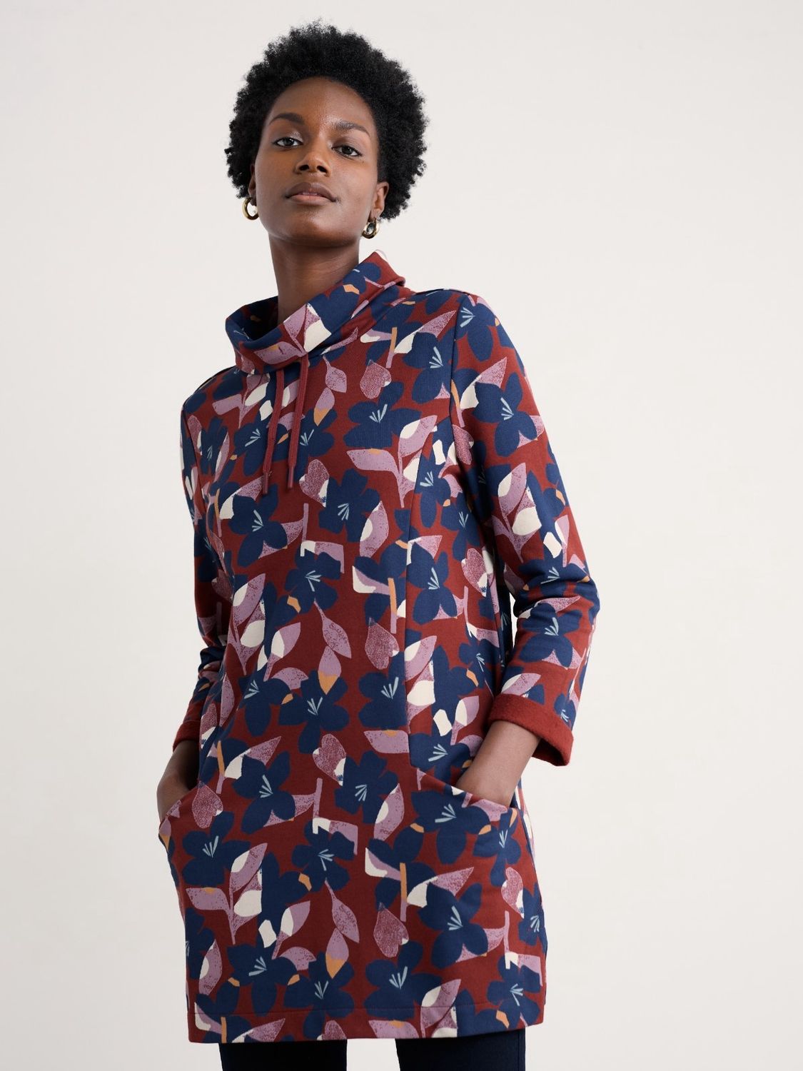 Formative Tunic in Macro Flower Burgundy
